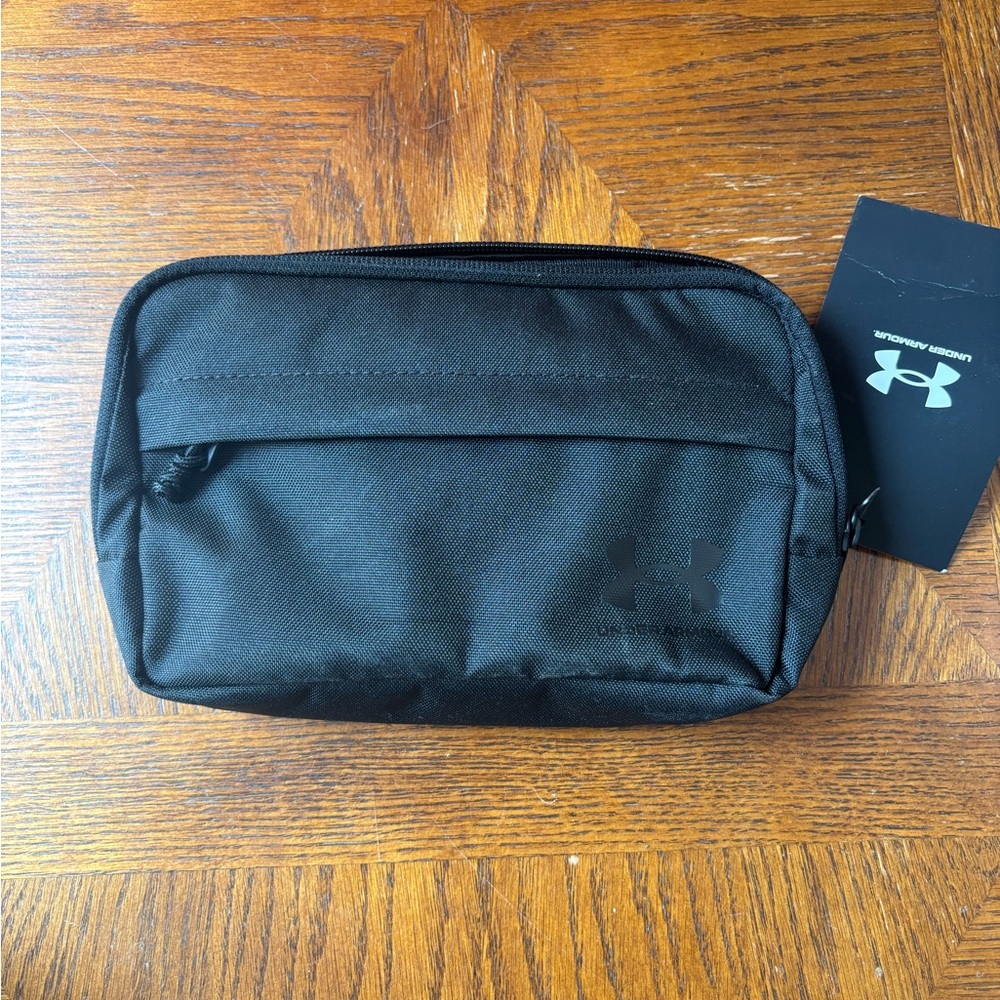 Under Armour Black Belt Bag
